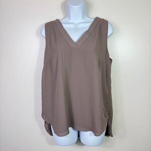 Lightweight Flowy Crisscross Back Tank Top